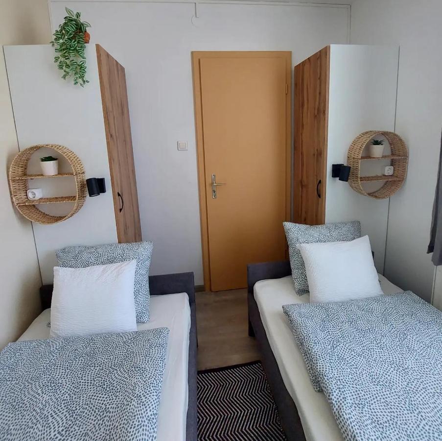 Sunshine Resort Apartment Хайдусобосло Экстерьер фото