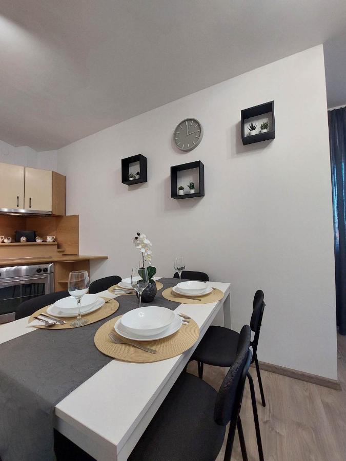 Sunshine Resort Apartment Хайдусобосло Экстерьер фото
